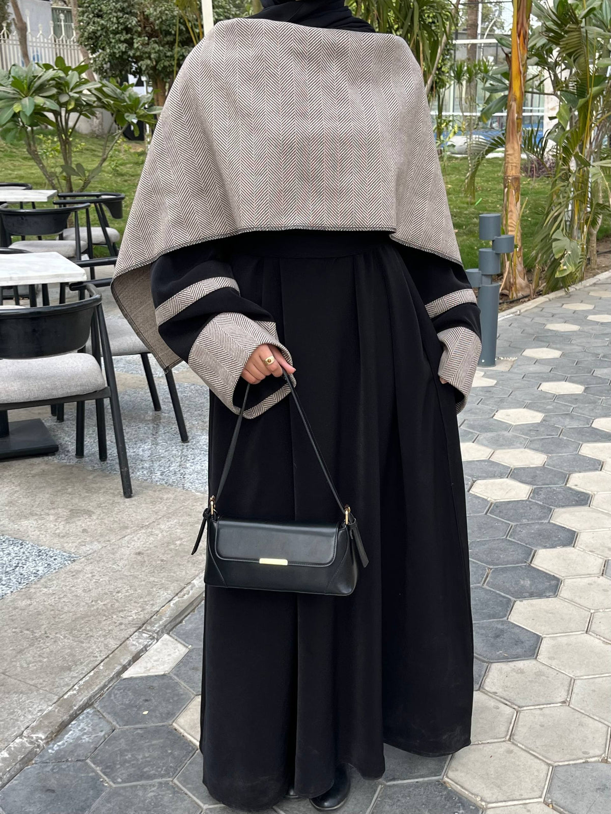 Luma Abaya