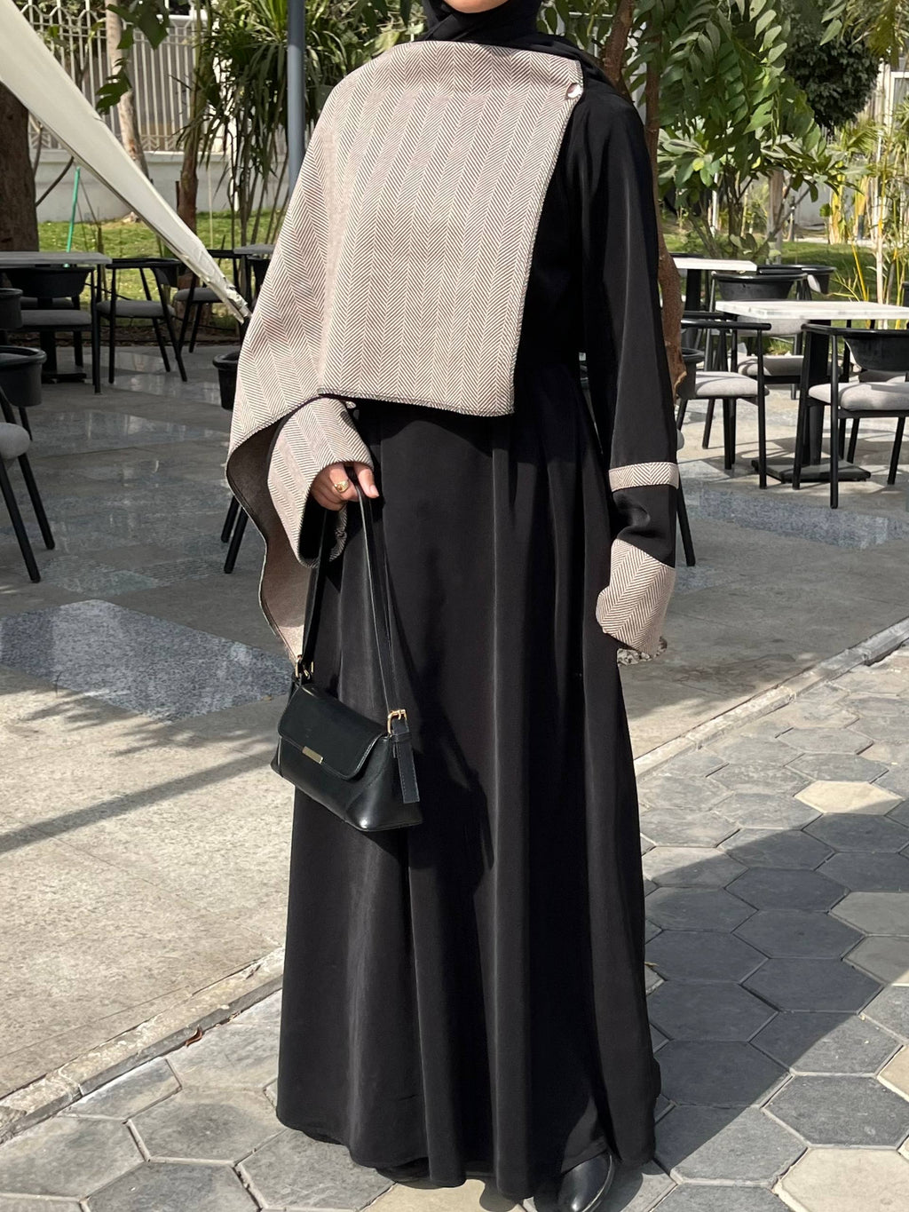 Luma Abaya